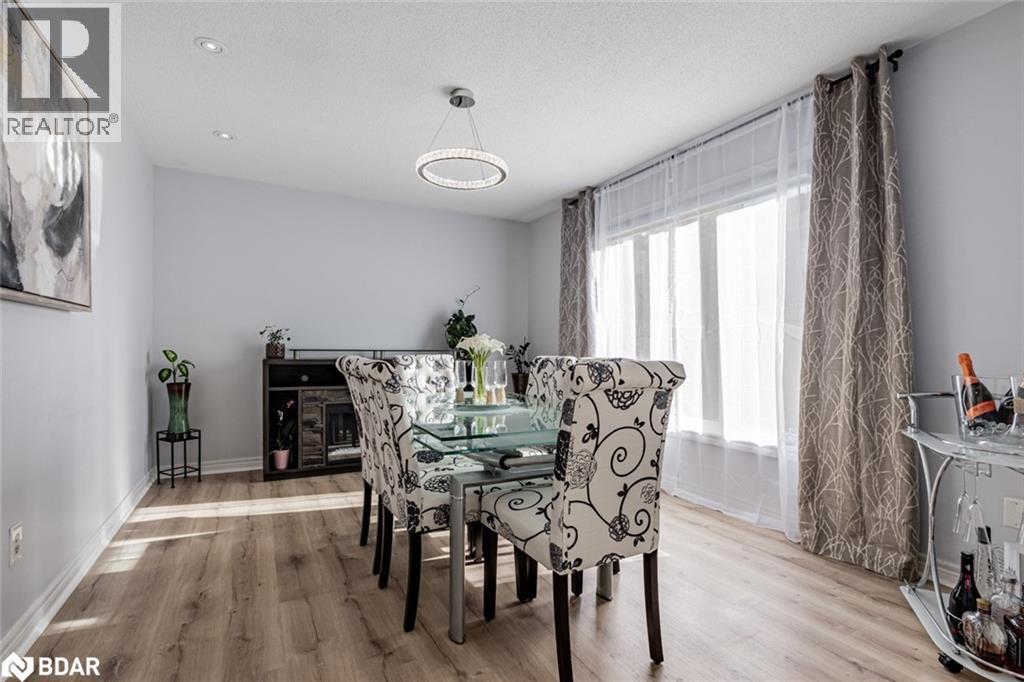 129 Flagstone Way, Newmarket, Ontario L3X 2Z8 - Photo 6 - 40785336