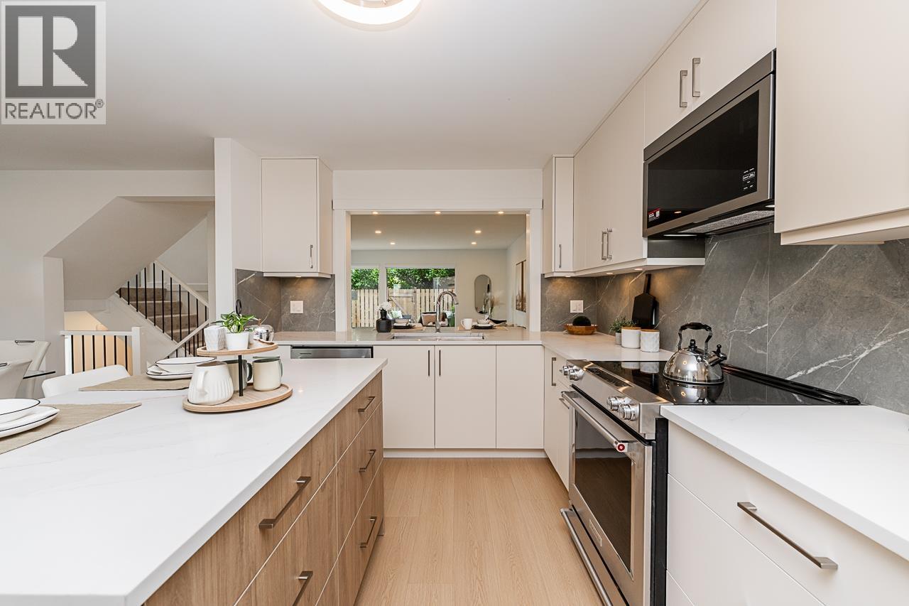 5853 Mayview Circle, Burnaby, British Columbia  V5E 4B7 - Photo 6 - R3065288