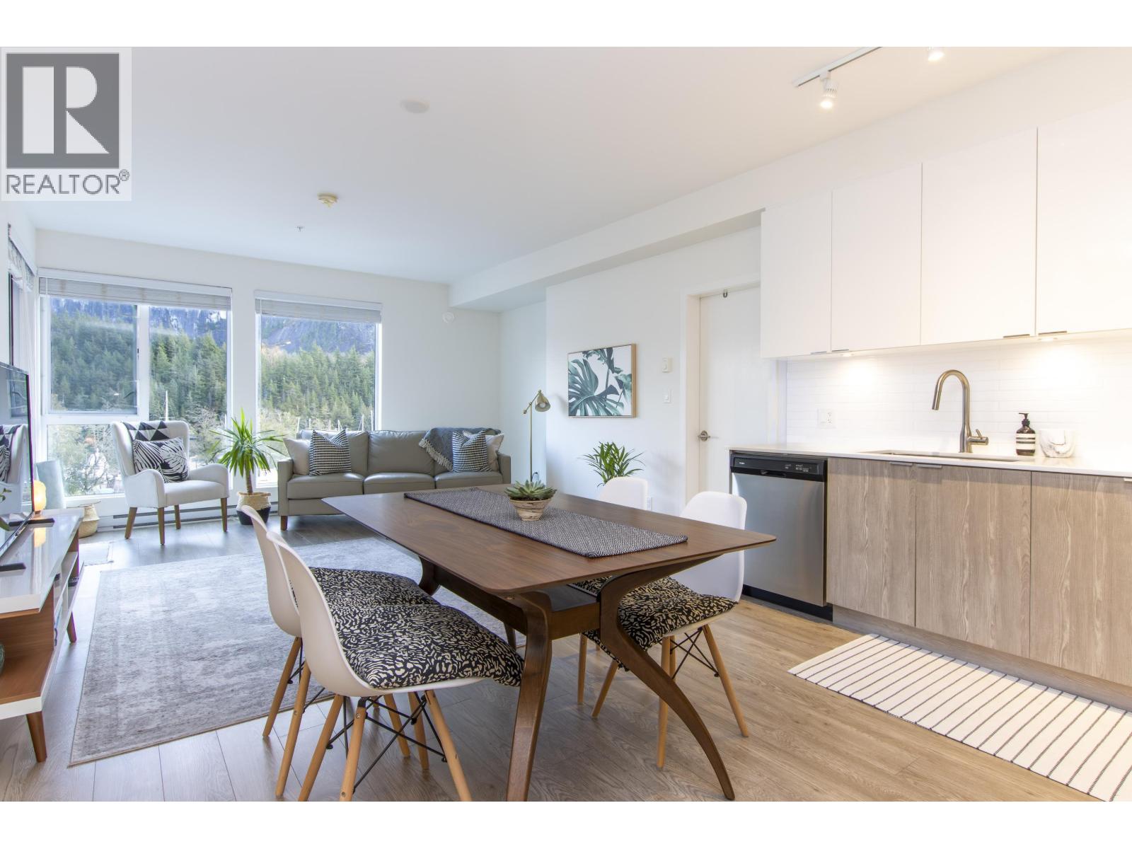 508 37881 Cleveland Avenue, Squamish, British Columbia  V8B 0Z7 - Photo 3 - R3065303