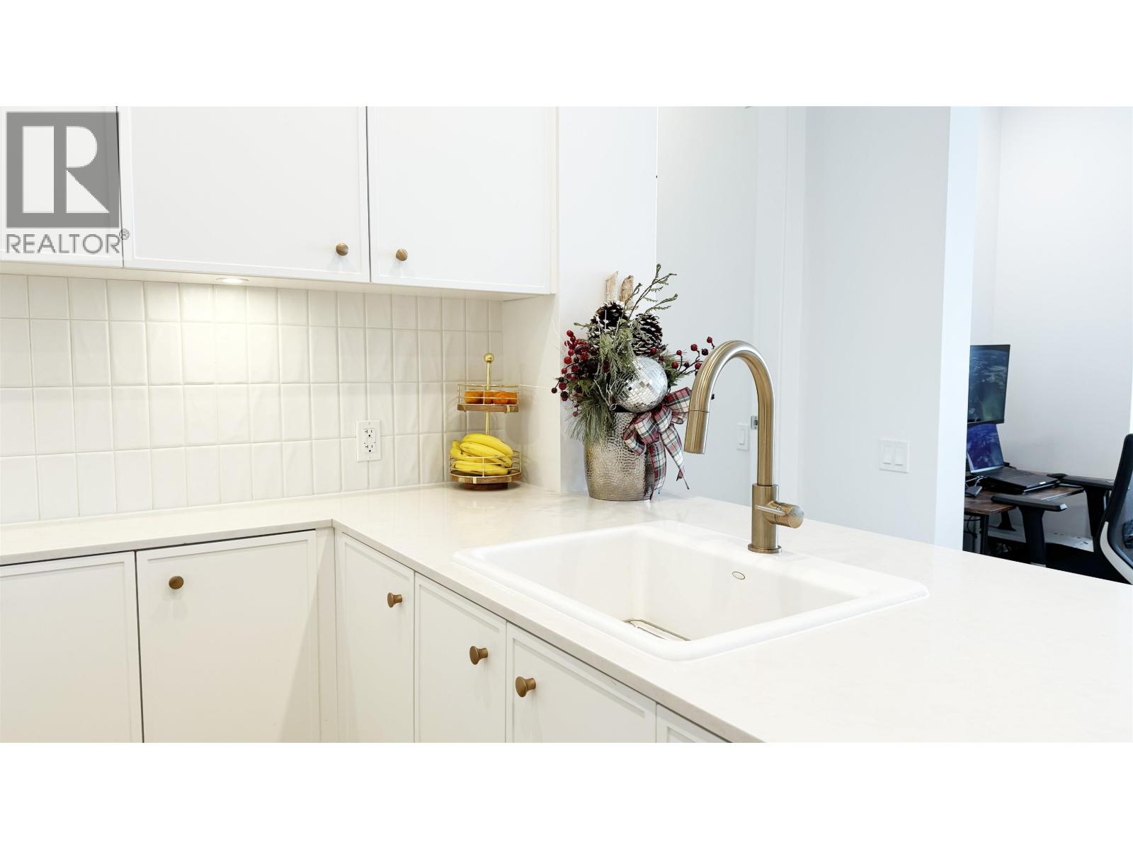 209 708 Edgar Avenue, Coquitlam, British Columbia  V3K 0H3 - Photo 14 - R3065319