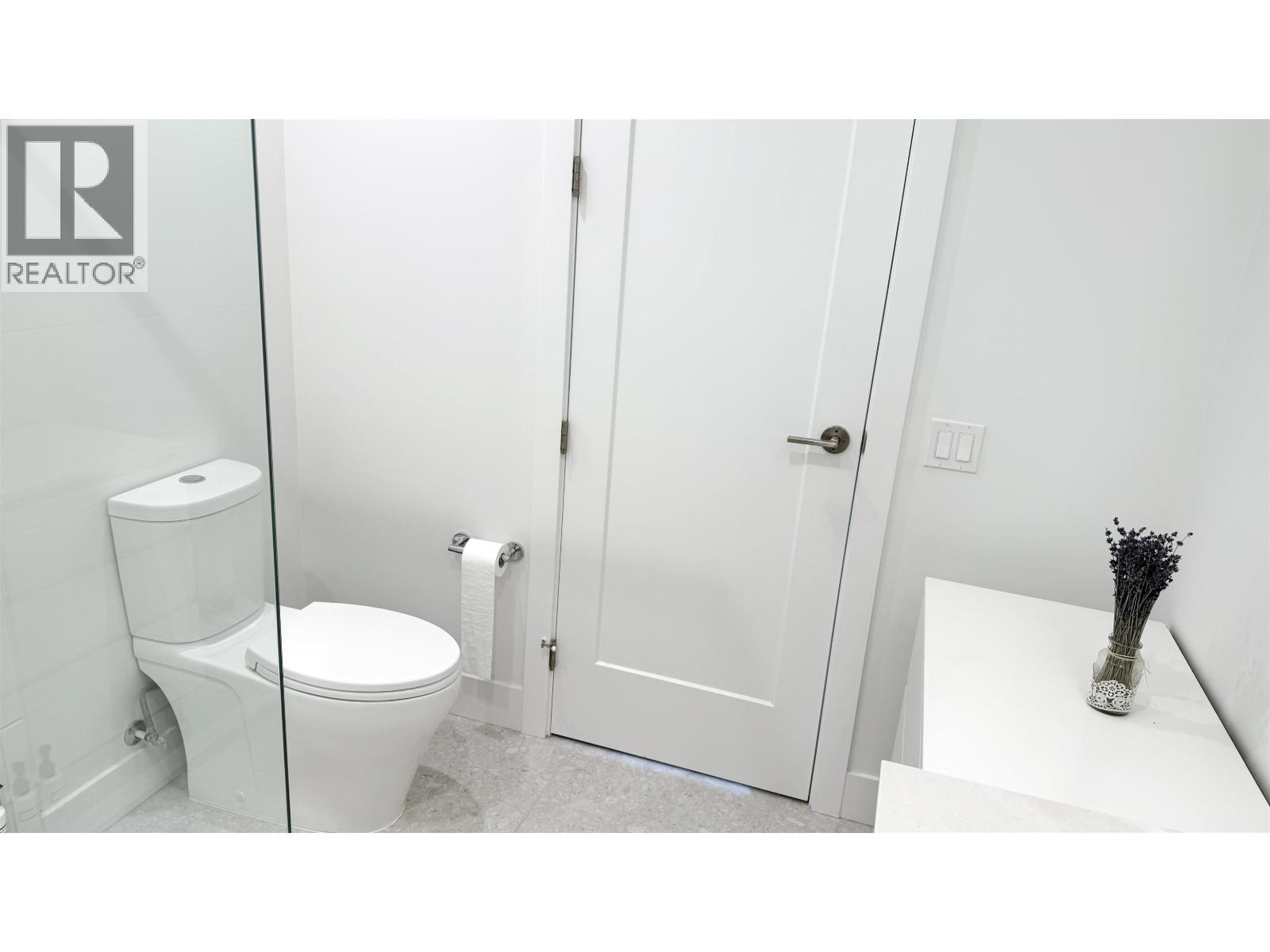 209 708 Edgar Avenue, Coquitlam, British Columbia  V3K 0H3 - Photo 17 - R3065319