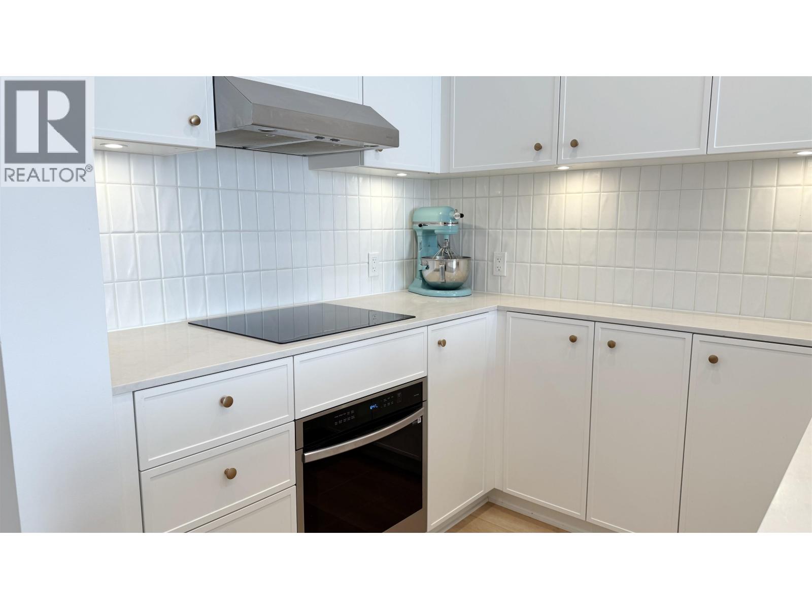 209 708 Edgar Avenue, Coquitlam, British Columbia  V3K 0H3 - Photo 8 - R3065319