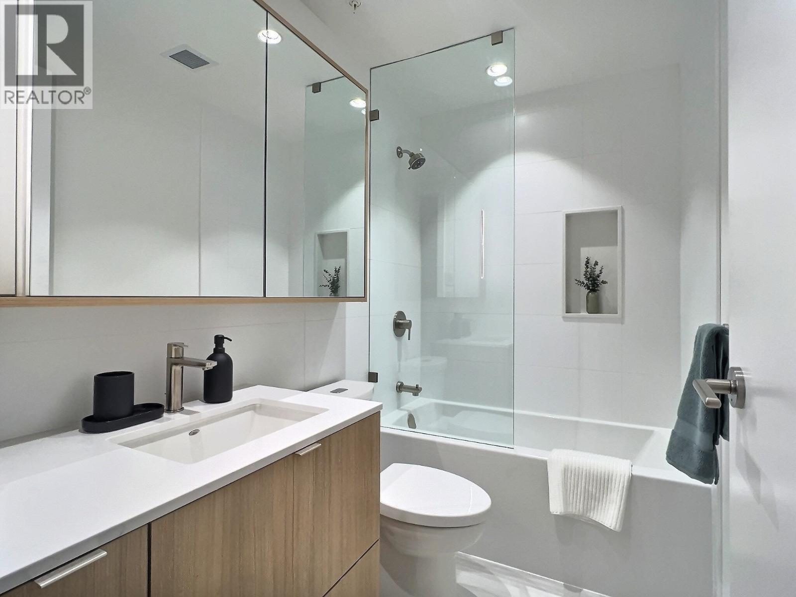 2001 505 Nelson Street, Coquitlam, British Columbia  V3J 0R5 - Photo 5 - R3065286