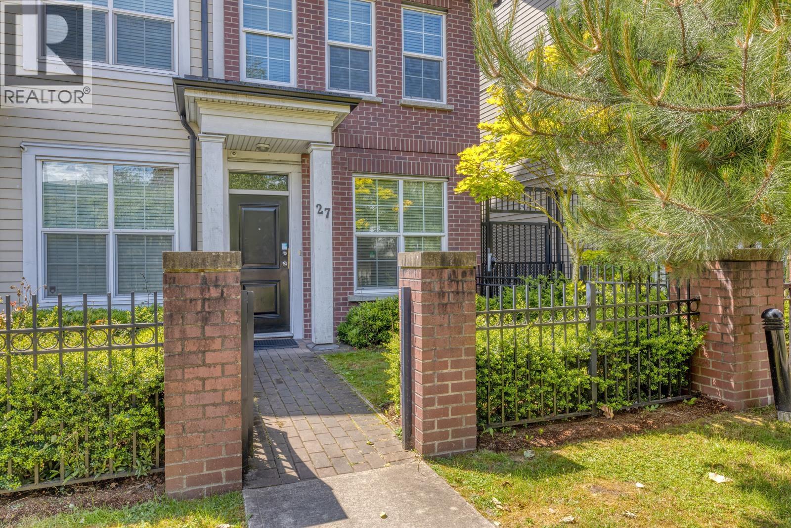 27 7458 Britton Street, Burnaby, British Columbia V3N 3A5 - Photo 3 - R3065313