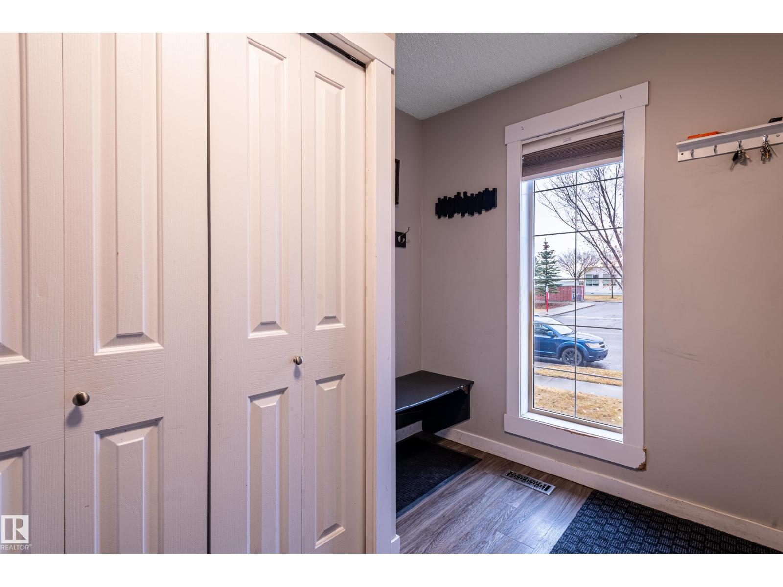 168 Hemingway Rd Nw Nw, Edmonton, Alberta  T6M 2Y8 - Photo 4 - E4463711