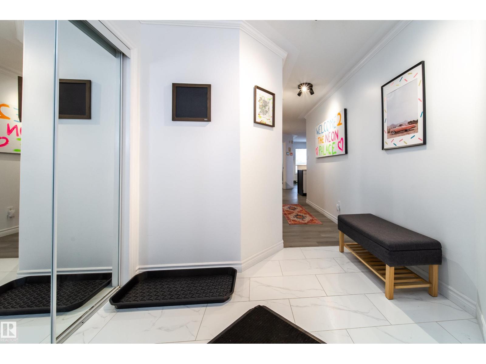 #303 9938 104 St Nw, Edmonton, Alberta  T5K 2X7 - Photo 2 - E4464844