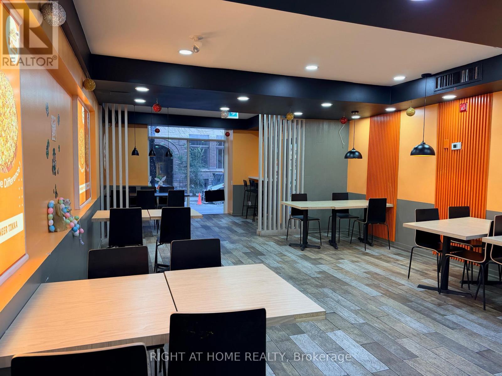 13 Elm Street, Toronto, Ontario M5G 1H1 - Photo 4 - C12515064