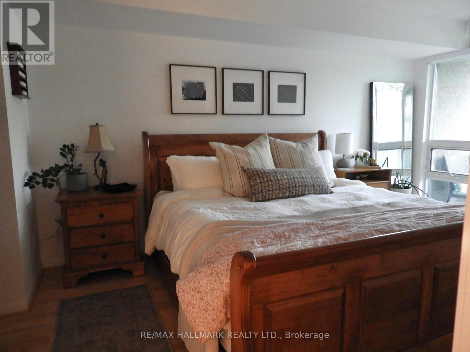 410 - 219 Fort York Boulevard, Toronto, Ontario  M6H 1A5 - Photo 3 - C12515076