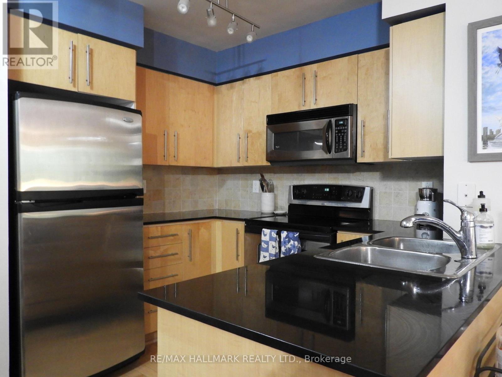 410 - 219 Fort York Boulevard, Toronto, Ontario  M6H 1A5 - Photo 4 - C12515076