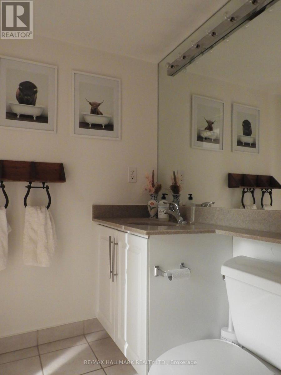 410 - 219 Fort York Boulevard, Toronto, Ontario  M6H 1A5 - Photo 6 - C12515076