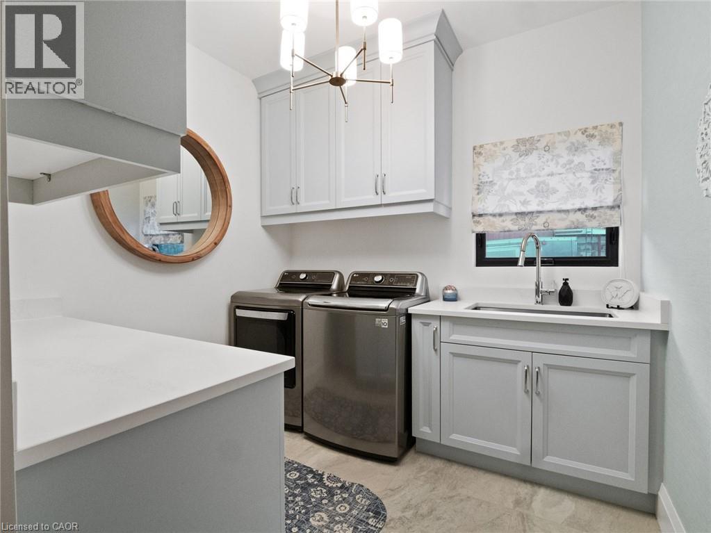 253 Central Avenue, Grimsby, Ontario  L3M 1X6 - Photo 20 - 40786101