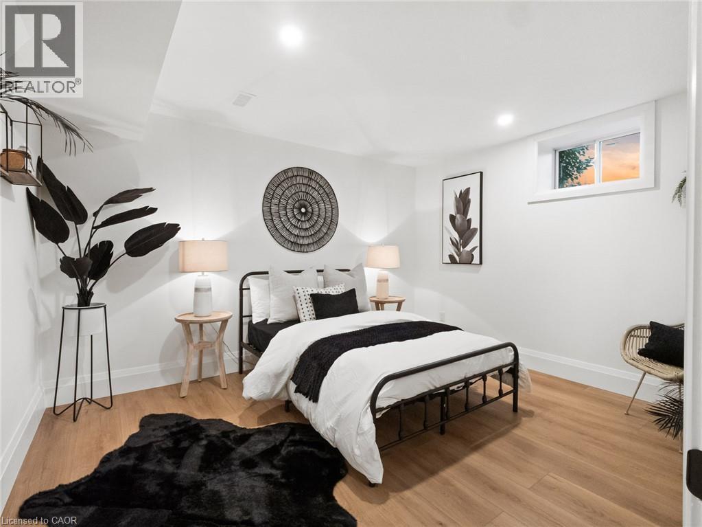 253 Central Avenue, Grimsby, Ontario  L3M 1X6 - Photo 32 - 40786101