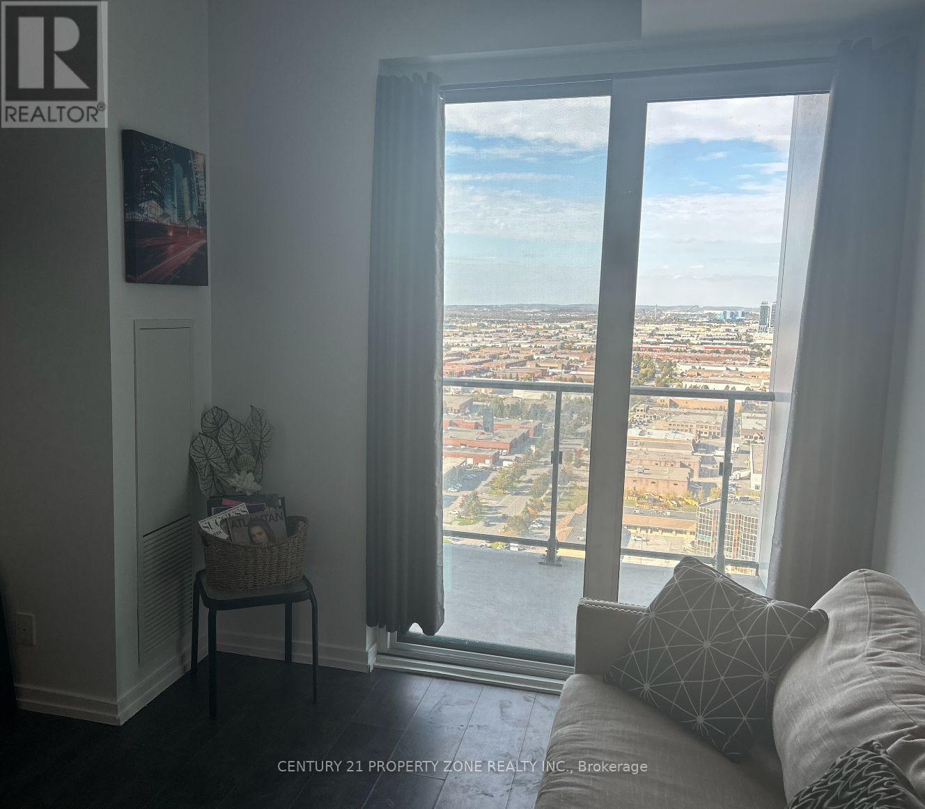 3015 - 1000 Portage Parkway, Vaughan, Ontario L4K 0L1 - Photo 8 - N12448779