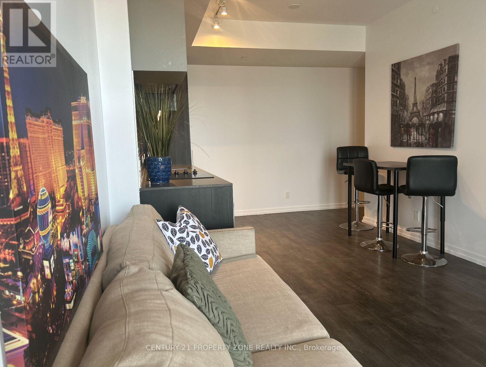 3015 - 1000 Portage Parkway, Vaughan, Ontario L4K 0L1 - Photo 3 - N12448779