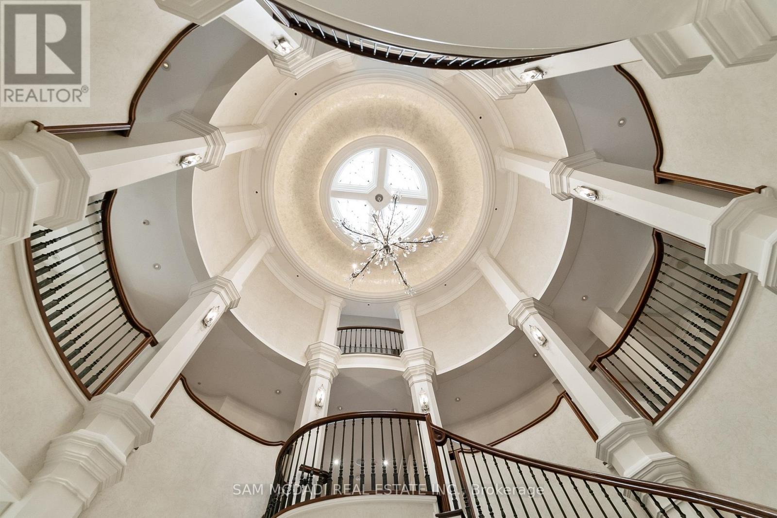 1343 Blythe Road, Mississauga, Ontario L5H 2C2 - Photo 21 - W12498050