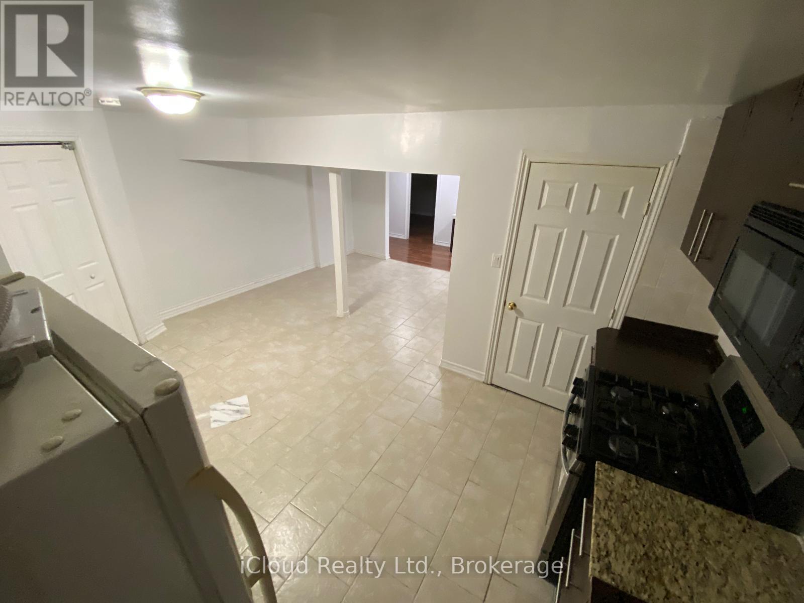 Basement - 271 Ryerson Crescent, Oshawa, Ontario  L1G 8B7 - Photo 3 - E12515080