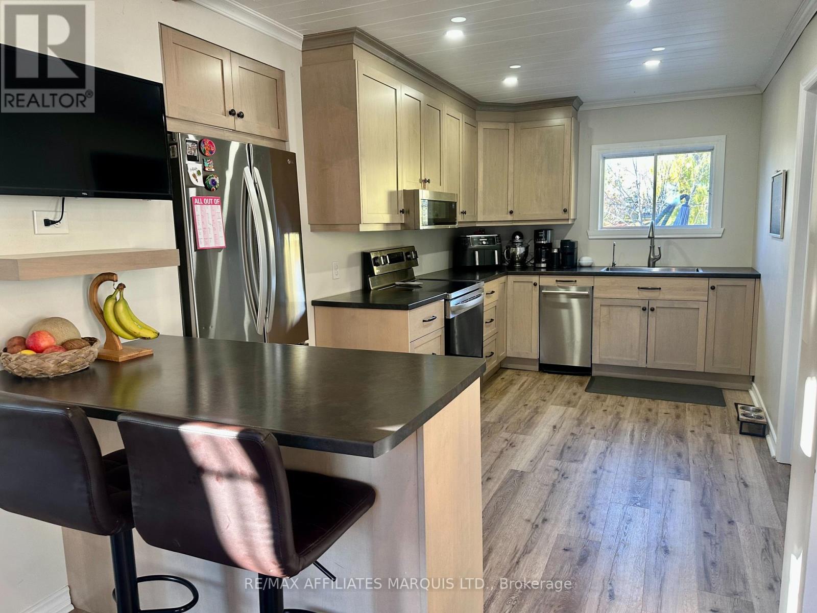 19663 William Street, South Glengarry, Ontario  K0C 2J0 - Photo 3 - X12515112