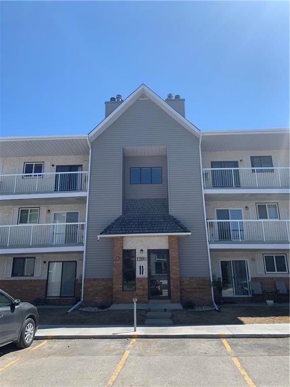 4204 120 Plaza Drive, Winnipeg, Manitoba  R3T 5K8 - Photo 0 - 202527935