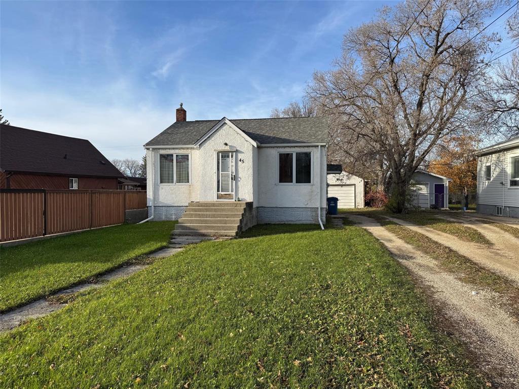 45 Berrydale Avenue, winnipeg, Manitoba