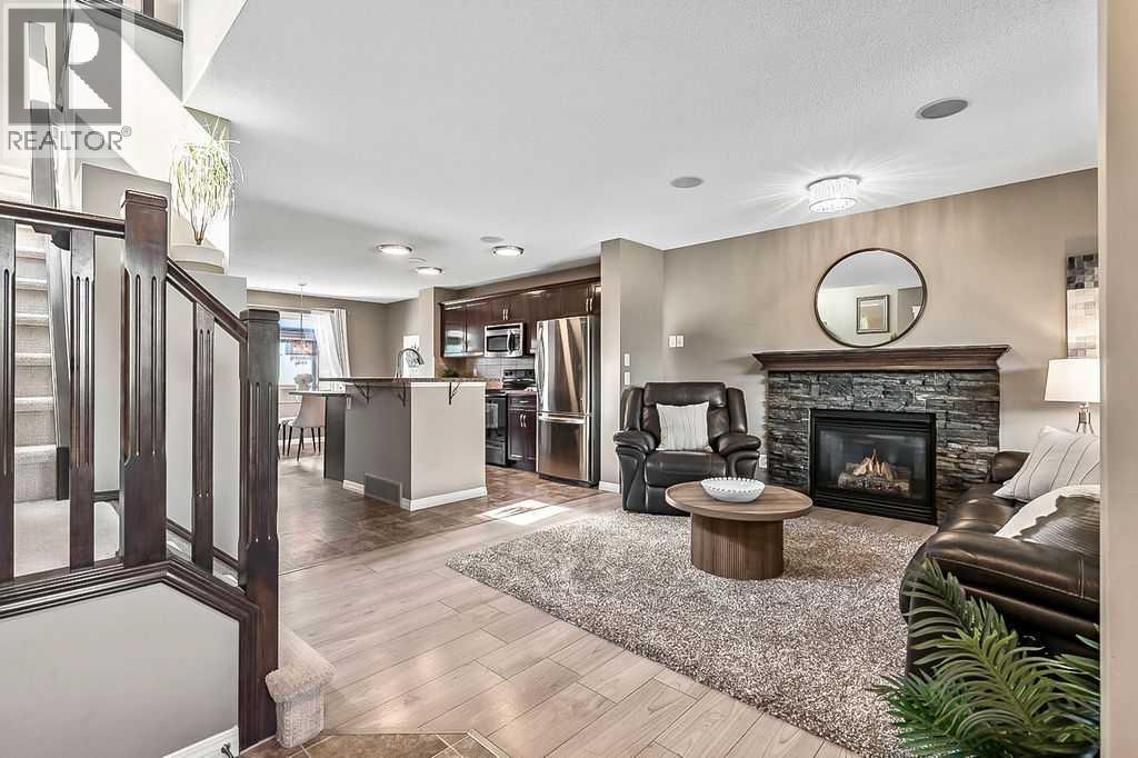 Property at 91 Cimarron Grove Close image 3