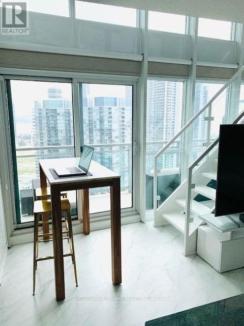 2715 - 155 Legion Road N, Toronto, Ontario  M8Y 0A7 - Photo 13 - W12515100