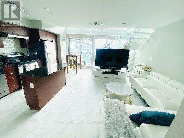 2715 - 155 Legion Road N, Toronto, Ontario  M8Y 0A7 - Photo 2 - W12515100