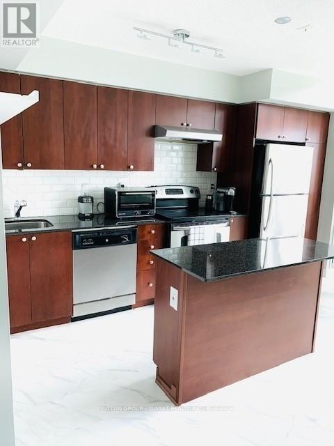 2715 - 155 Legion Road N, Toronto, Ontario  M8Y 0A7 - Photo 5 - W12515100