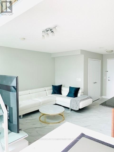 2715 - 155 Legion Road N, Toronto, Ontario  M8Y 0A7 - Photo 9 - W12515100