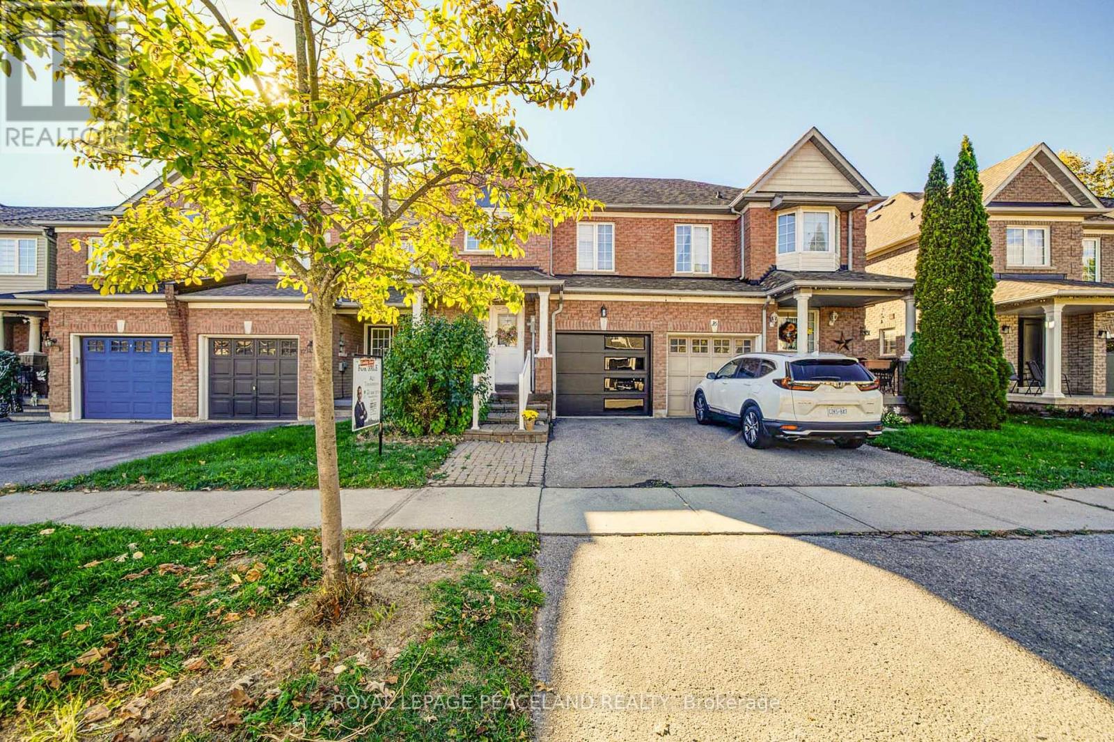 14 Oglevie Drive, Whitby, Ontario  L1R 2Y4 - Photo 4 - E12467362