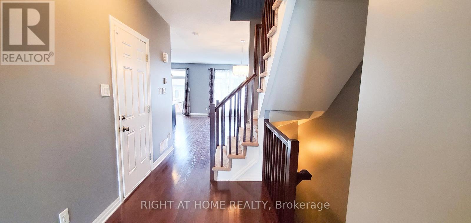 617 Sunburst Street, Ottawa, Ontario  K1T 0L1 - Photo 13 - X12515110