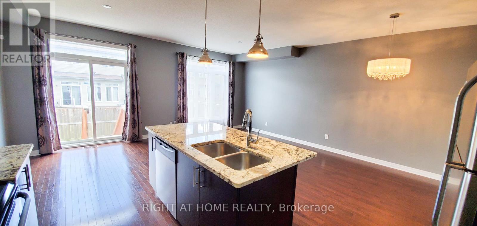 617 Sunburst Street, Ottawa, Ontario  K1T 0L1 - Photo 6 - X12515110