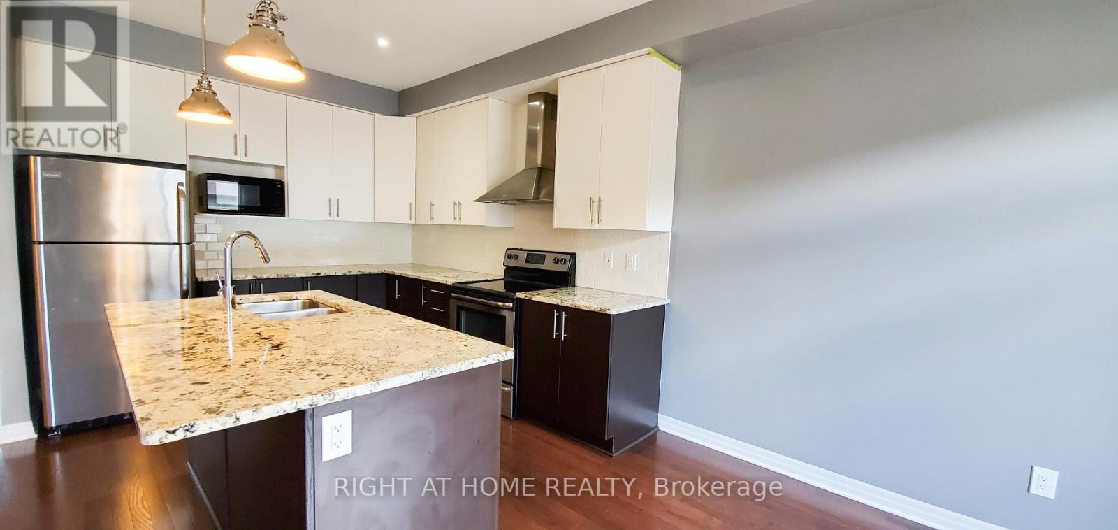 617 Sunburst Street, Ottawa, Ontario  K1T 0L1 - Photo 7 - X12515110