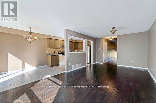 24 Whitefish Crescent, Hamilton, Ontario  L8E 6G8 - Photo 11 - X12515088