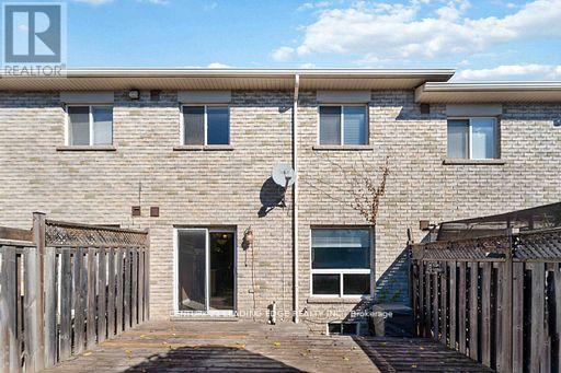 24 Whitefish Crescent, Hamilton, Ontario  L8E 6G8 - Photo 27 - X12515088