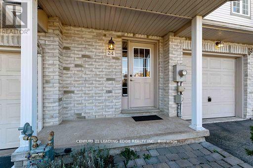 24 Whitefish Crescent, Hamilton, Ontario  L8E 6G8 - Photo 3 - X12515088