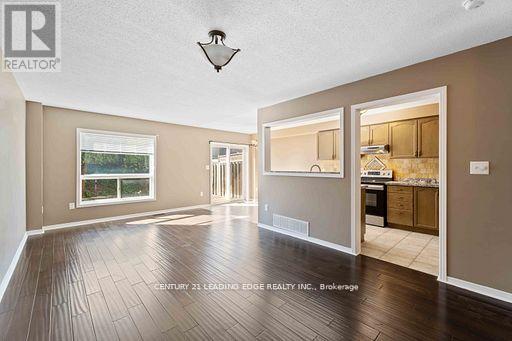 24 Whitefish Crescent, Hamilton, Ontario  L8E 6G8 - Photo 6 - X12515088