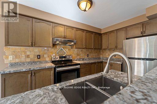 24 Whitefish Crescent, Hamilton, Ontario  L8E 6G8 - Photo 9 - X12515088