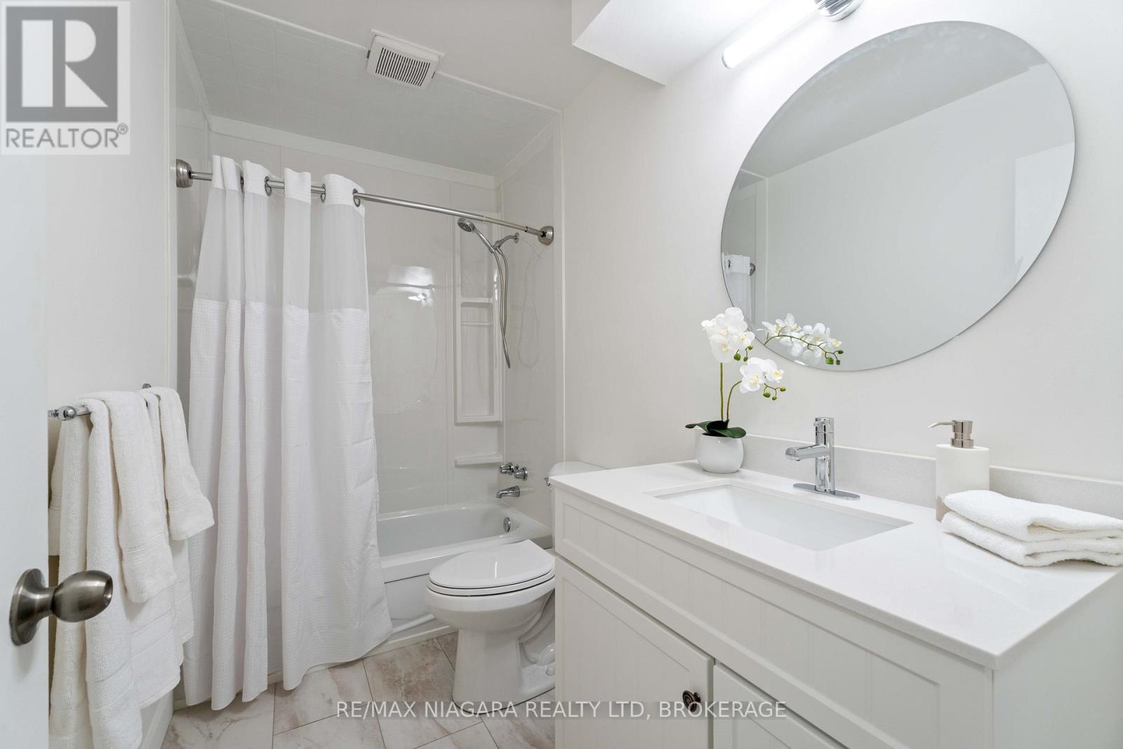 8299 Mundare Crescent, Niagara Falls, Ontario  L2G 7M6 - Photo 10 - X12515158