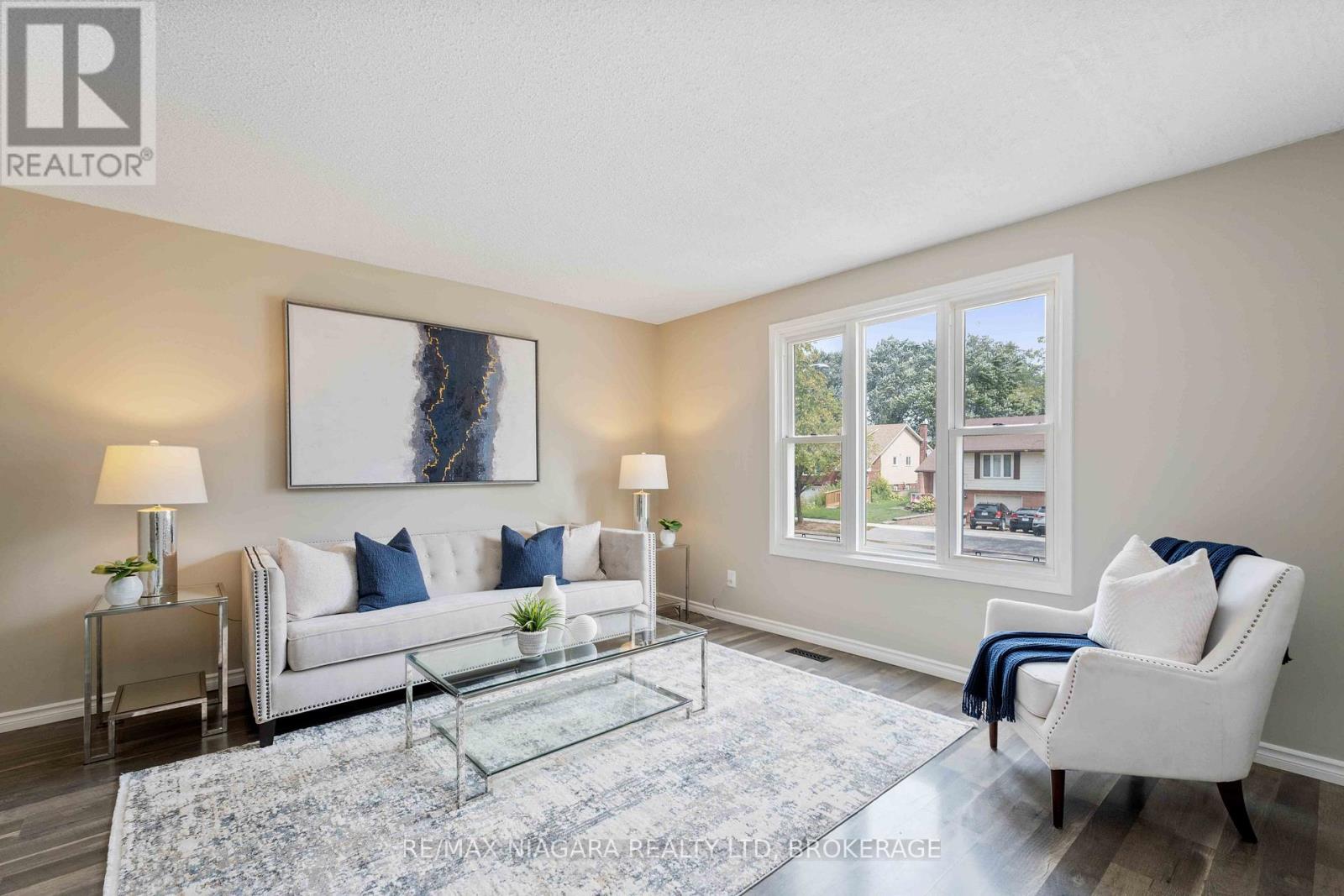 8299 Mundare Crescent, Niagara Falls, Ontario  L2G 7M6 - Photo 3 - X12515158