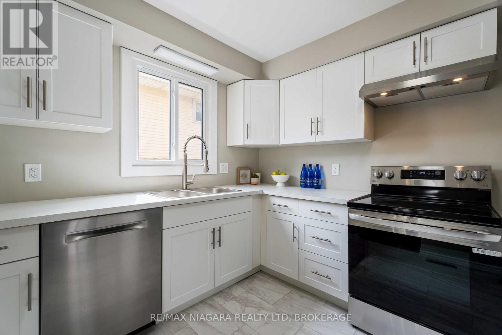 8299 Mundare Crescent, Niagara Falls, Ontario  L2G 7M6 - Photo 8 - X12515158