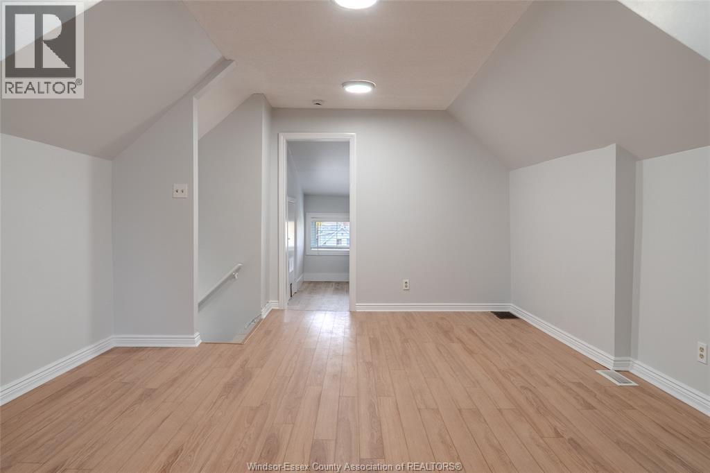 1086 Howard Unit# Upper, Windsor, Ontario N9A 1S7 - Photo 15 - 25028157