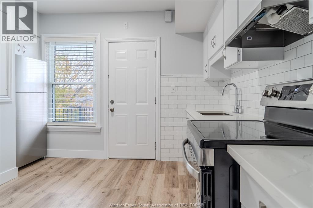 1086 Howard Unit# Upper, Windsor, Ontario N9A 1S7 - Photo 5 - 25028157
