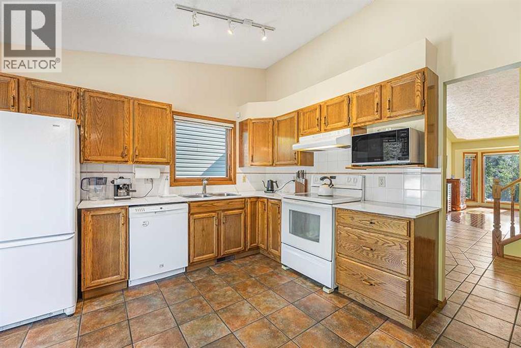 116 Sundown Way Se, Calgary, Alberta  T2X 3B5 - Photo 6 - A2257970