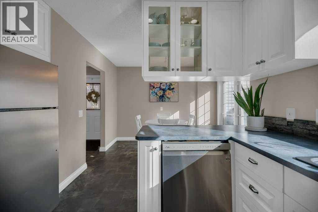 164 Mckerrell Crescent Se, Calgary, Alberta  T2Z 1M9 - Photo 6 - A2267691