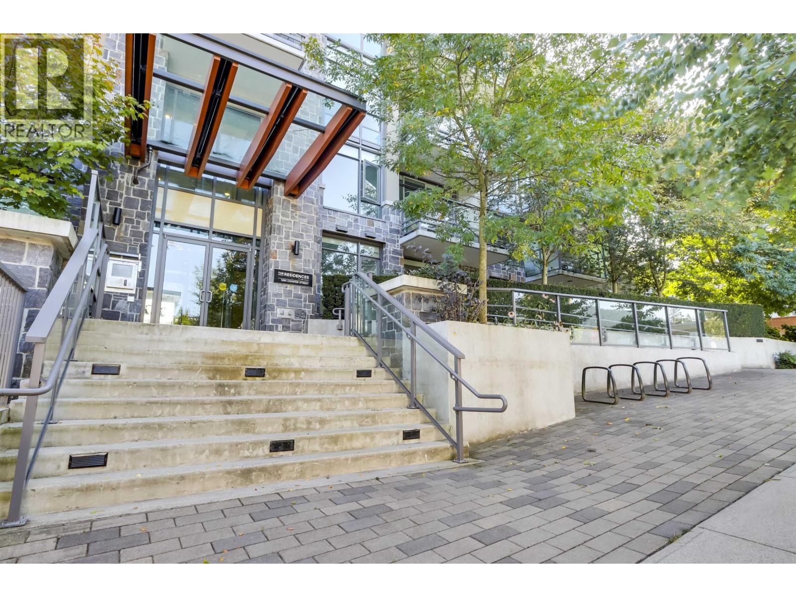 105 1295 Conifer Street, North Vancouver, British Columbia  V7J 0B4 - Photo 2 - R3047155