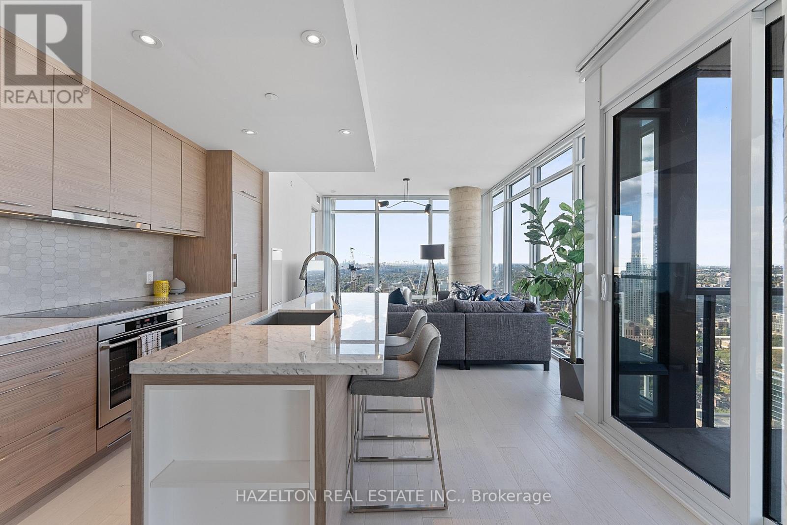 3416 - 488 University Avenue, Toronto, Ontario  M5G 0C1 - Photo 3 - C12515108