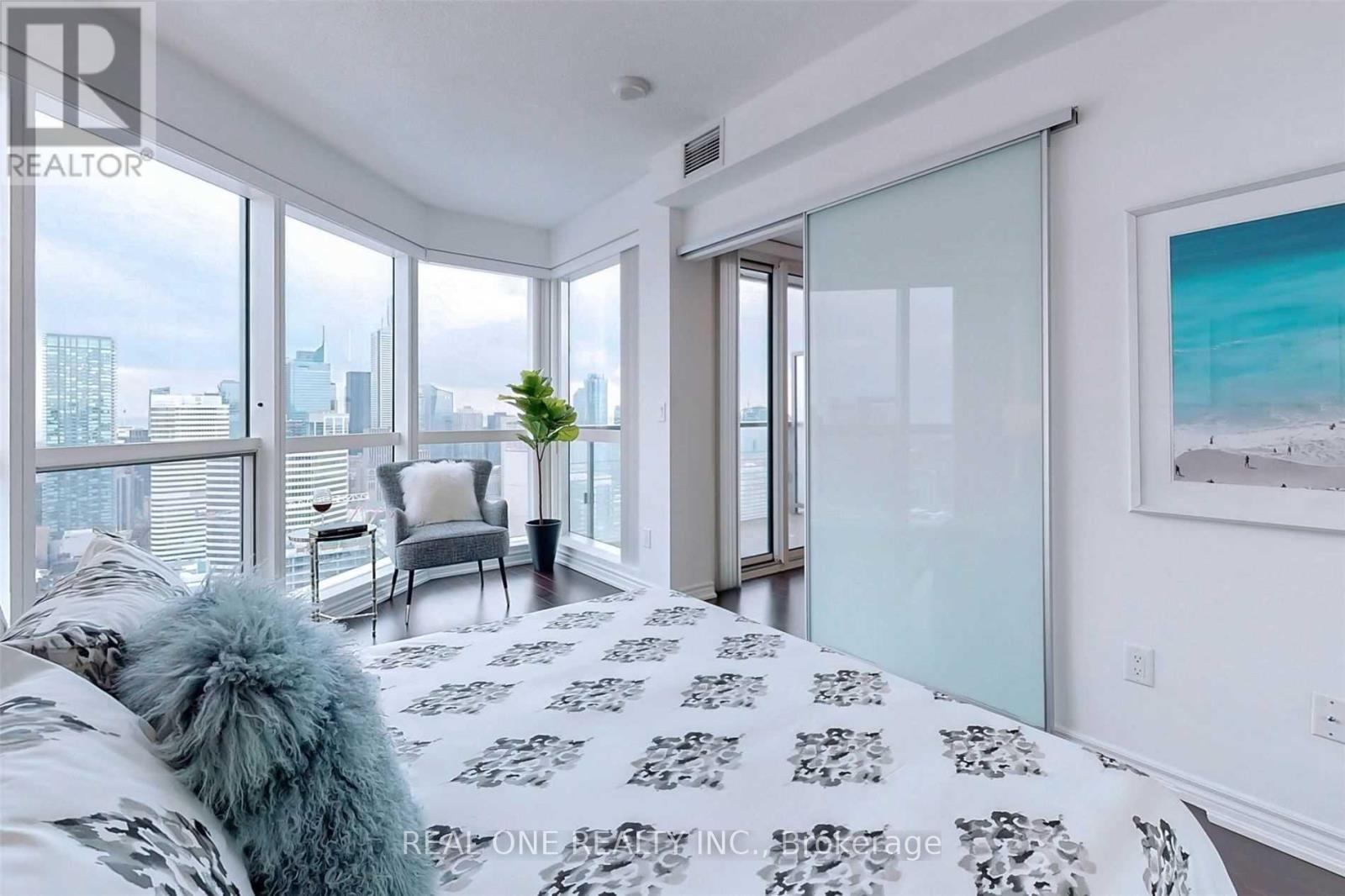 4208 - 386 Yonge Street, Toronto, Ontario  M5B 0A5 - Photo 17 - C12515128