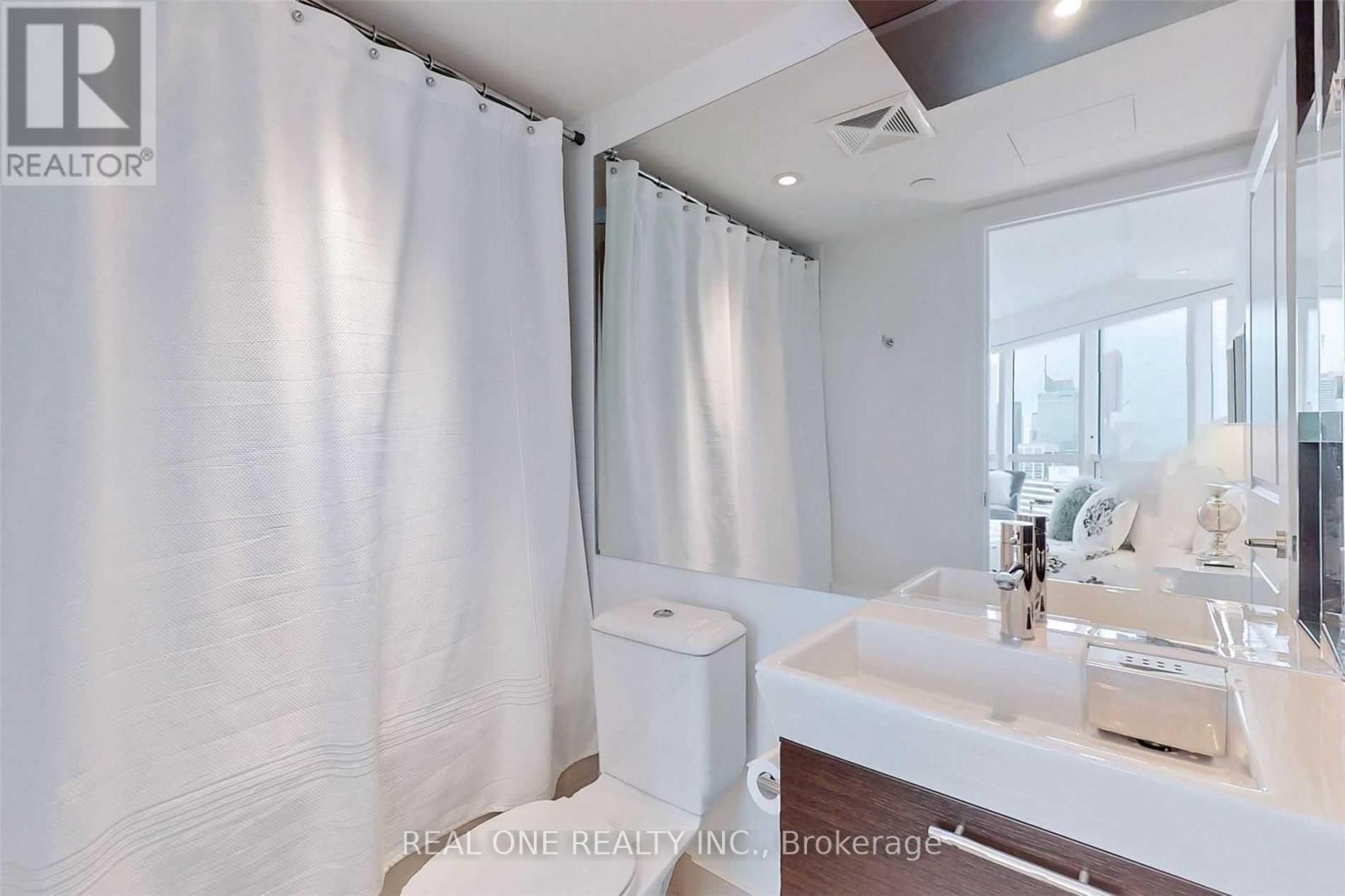 4208 - 386 Yonge Street, Toronto, Ontario  M5B 0A5 - Photo 19 - C12515128