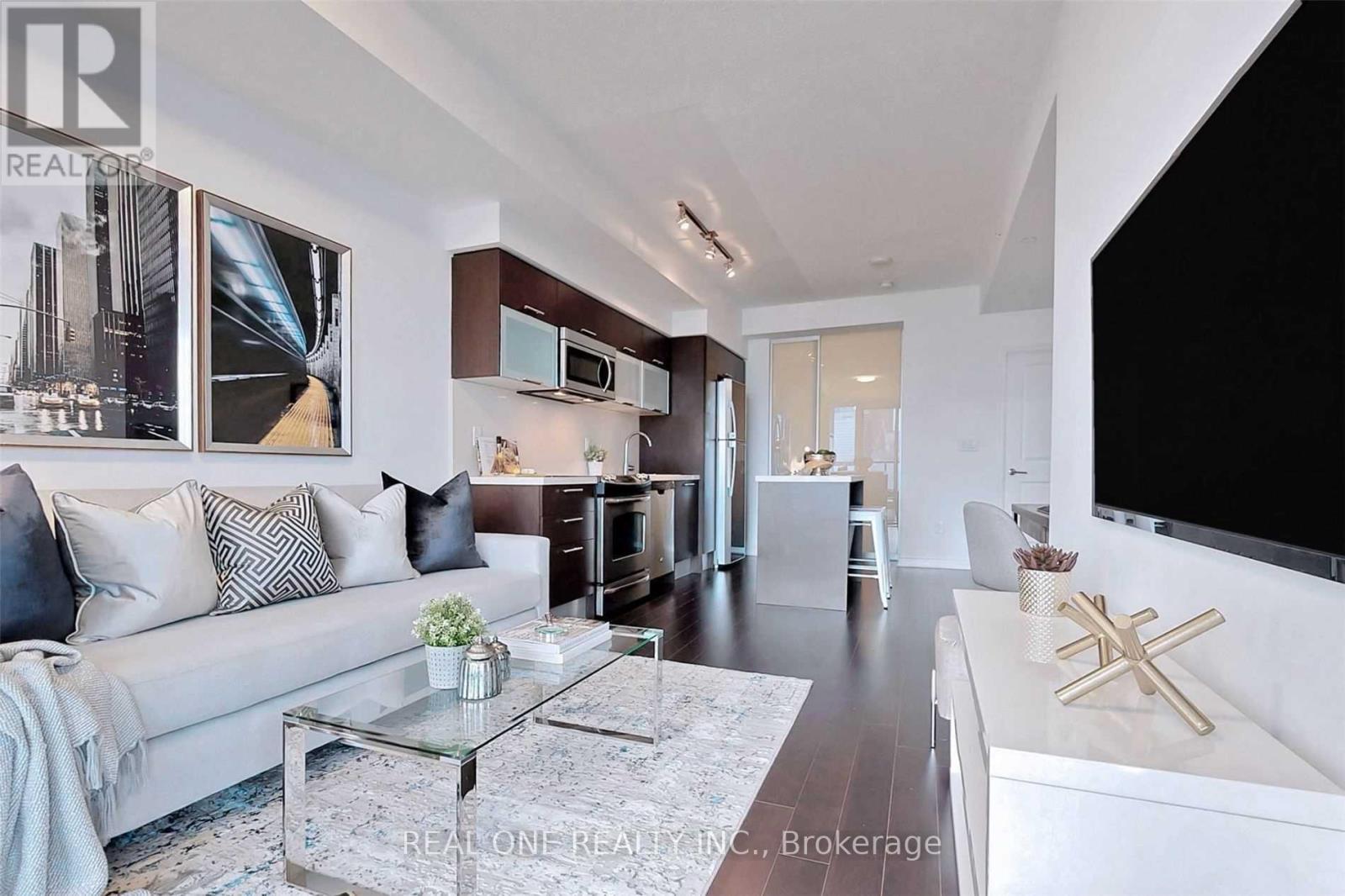 4208 - 386 Yonge Street, Toronto, Ontario  M5B 0A5 - Photo 4 - C12515128