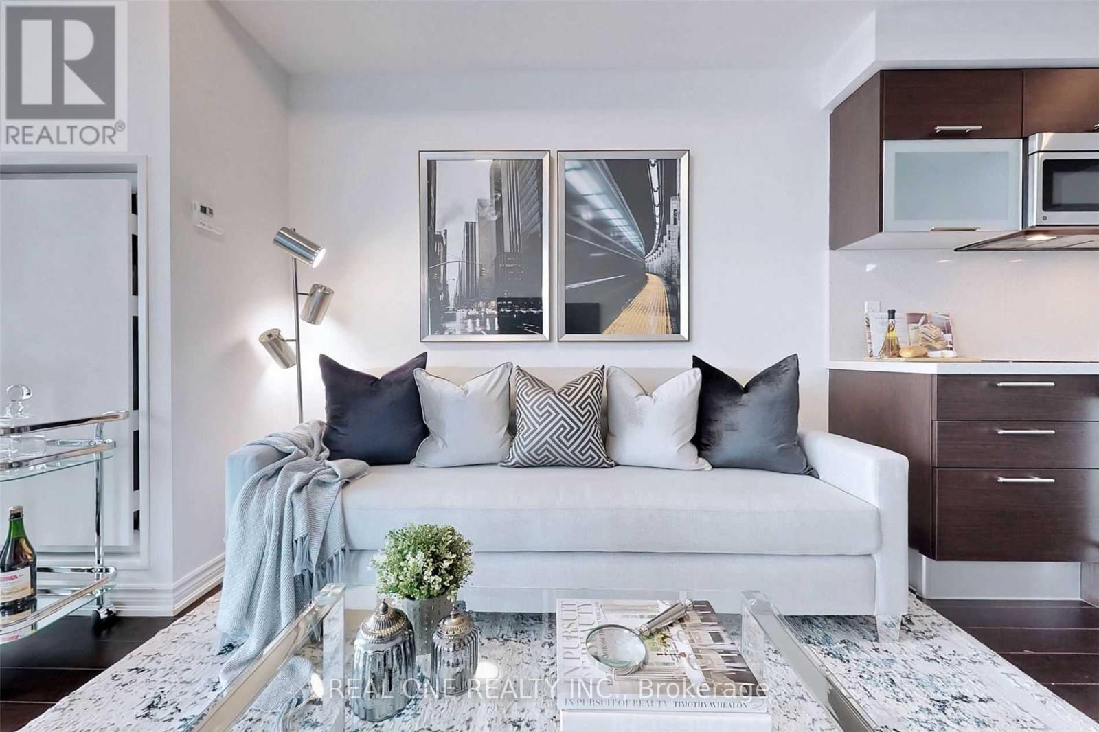 4208 - 386 Yonge Street, Toronto, Ontario  M5B 0A5 - Photo 5 - C12515128